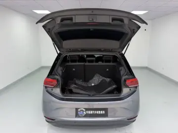 2021 Volkswagen ID.3 с пробегом 45 900 км