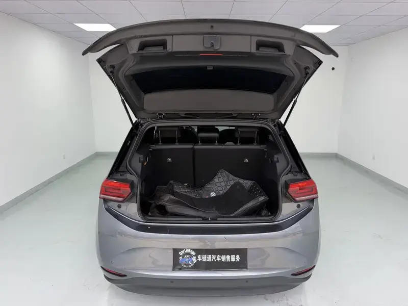 2021 Volkswagen ID.3 с пробегом 45 900 км