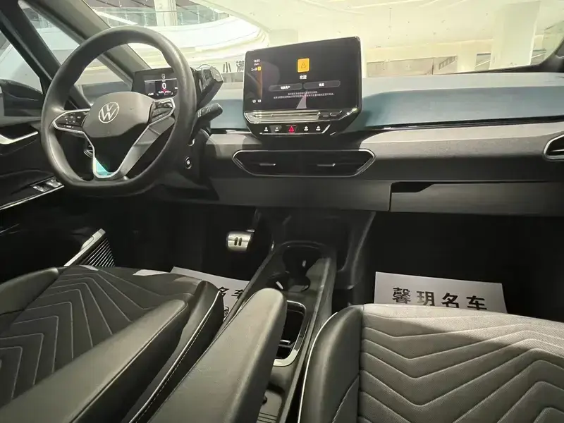 2023 Volkswagen ID.3 с пробегом 100 000 км