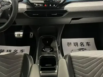 2023 Volkswagen ID.3 с пробегом 100 000 км