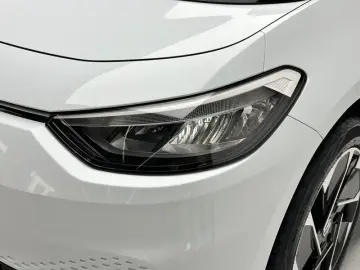 2023 Volkswagen ID.3 с пробегом 69 600 км