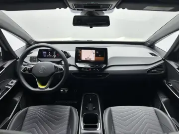 2023 Volkswagen ID.3 с пробегом 69 600 км