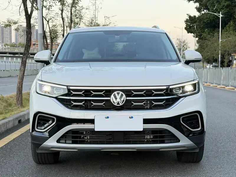 2025 Volkswagen Tayron с пробегом 7 000 км