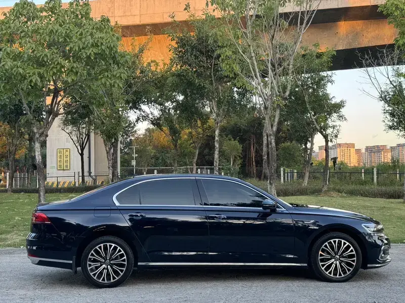 2021 Volkswagen Phideon с пробегом 73 000 км