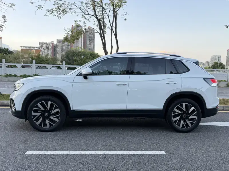 2025 Volkswagen Tayron с пробегом 7 000 км