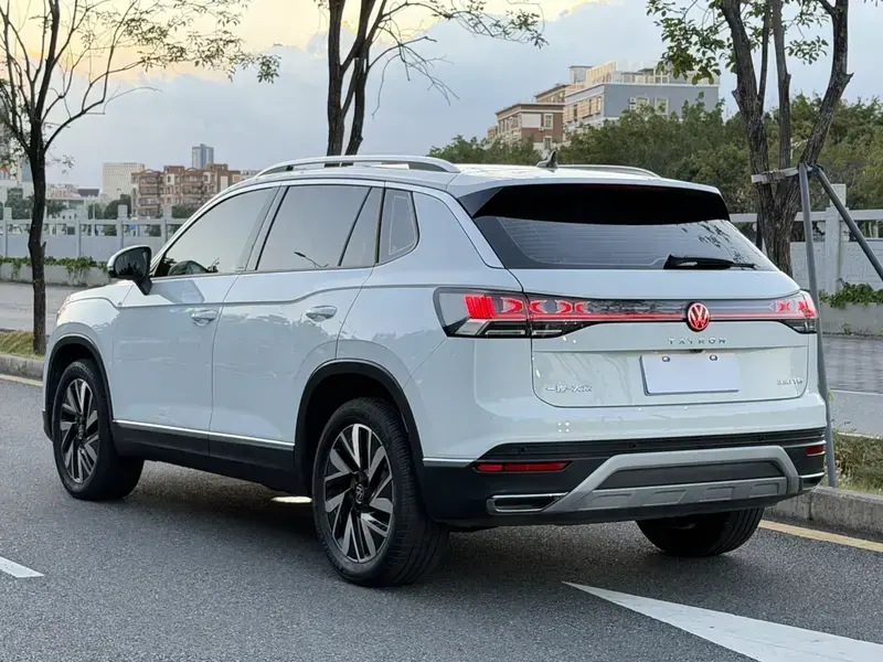 2025 Volkswagen Tayron с пробегом 7 000 км