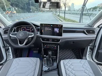 2025 Volkswagen Tayron с пробегом 7 000 км