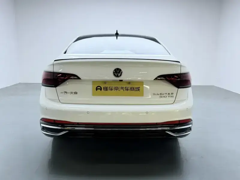 2024 Volkswagen Sagitar с пробегом 20 900 км