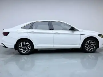 2024 Volkswagen Sagitar с пробегом 20 900 км