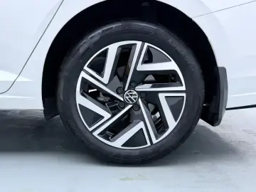 2024 Volkswagen Sagitar с пробегом 20 900 км