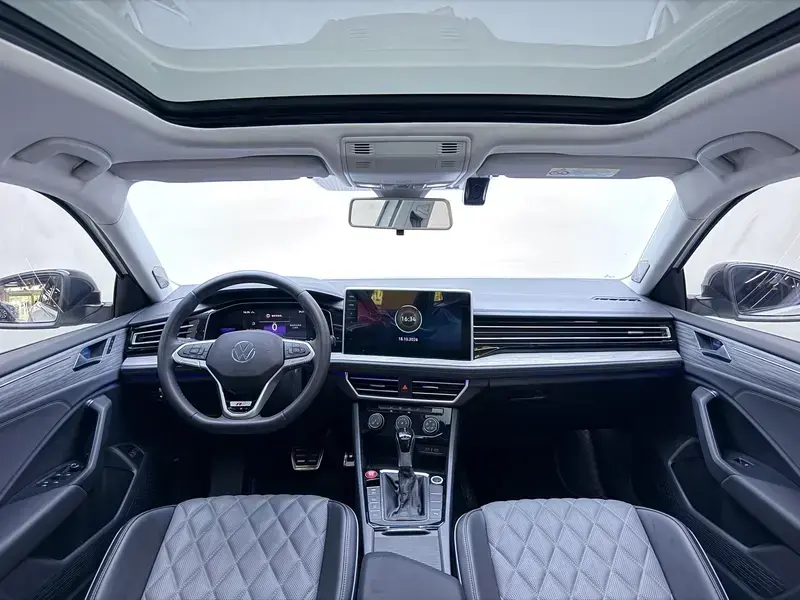 2024 Volkswagen Sagitar с пробегом 20 900 км