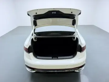 2024 Volkswagen Sagitar с пробегом 20 900 км