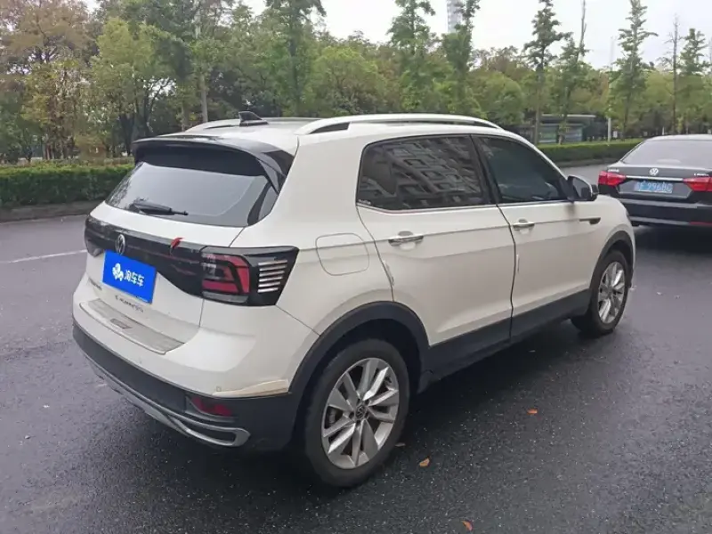 2022 Volkswagen T-Cross с пробегом 24 000 км