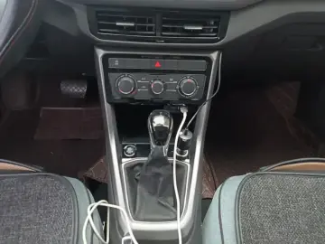 2022 Volkswagen T-Cross с пробегом 24 000 км