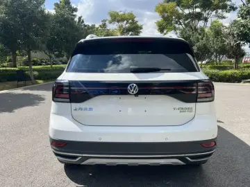 2020 Volkswagen T-Cross с пробегом 45 000 км