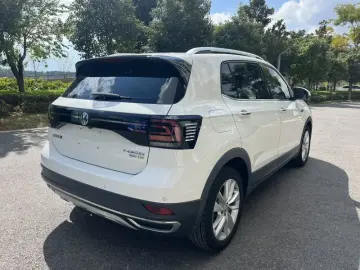 2020 Volkswagen T-Cross с пробегом 45 000 км