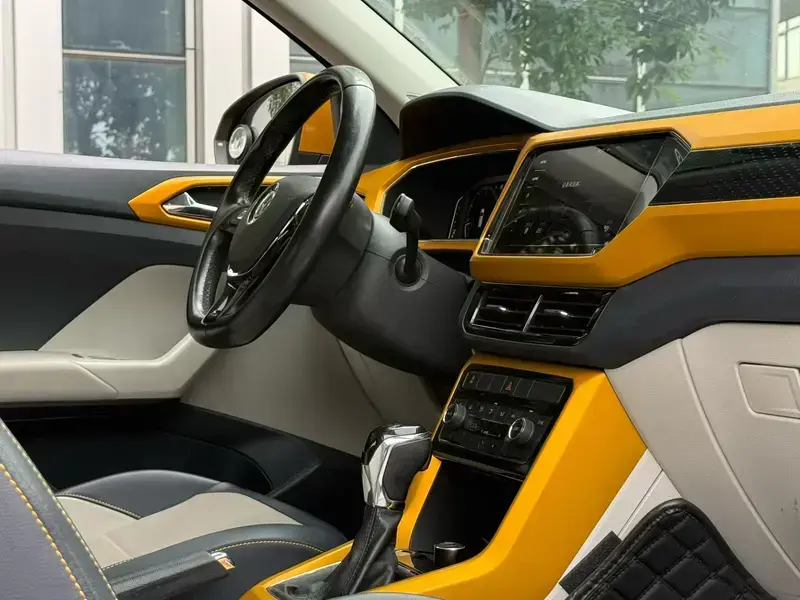 2019 Volkswagen T-Cross с пробегом 60 000 км