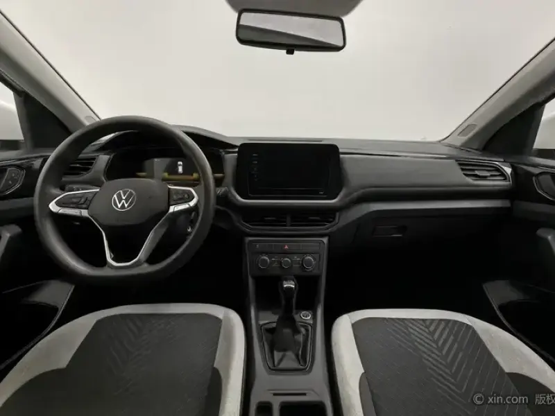 2025 Volkswagen Tharu с пробегом 18 700 км