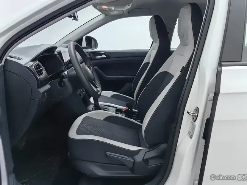 2025 Volkswagen Tharu с пробегом 18 700 км