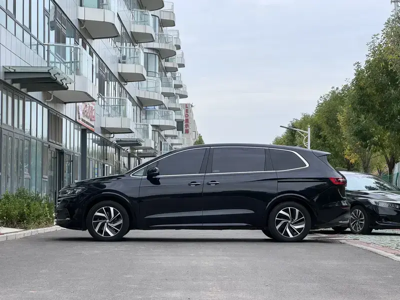 2022 Volkswagen Viloran с пробегом 48 200 км