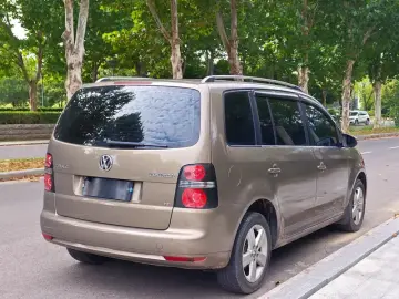 2015 Volkswagen Touran с пробегом 116 000 км