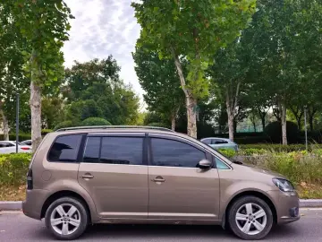2015 Volkswagen Touran с пробегом 116 000 км