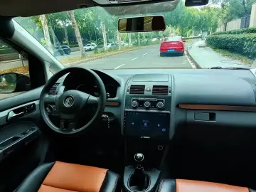 2015 Volkswagen Touran с пробегом 116 000 км