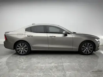 2022 Volvo S60 с пробегом 58 700 км
