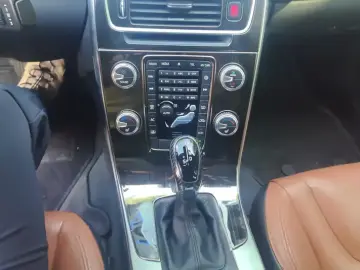 2018 Volvo S60 с пробегом 89 000 км