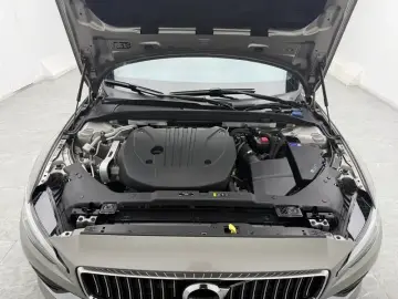 2022 Volvo S60 с пробегом 58 700 км