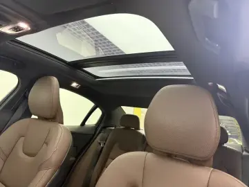 2022 Volvo S60 с пробегом 58 700 км