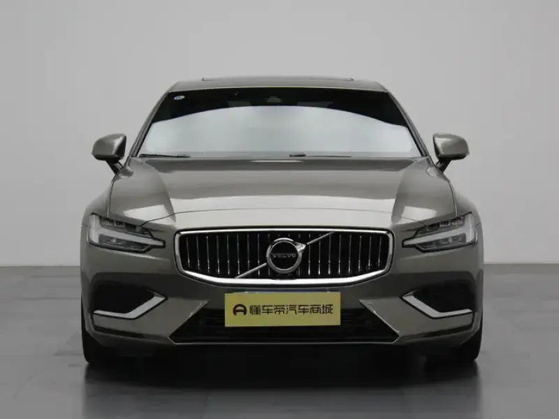 2021 Volvo S60 с пробегом 19 200 км