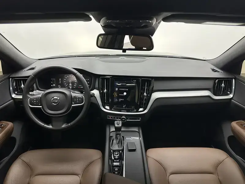2021 Volvo S60 с пробегом 19 200 км