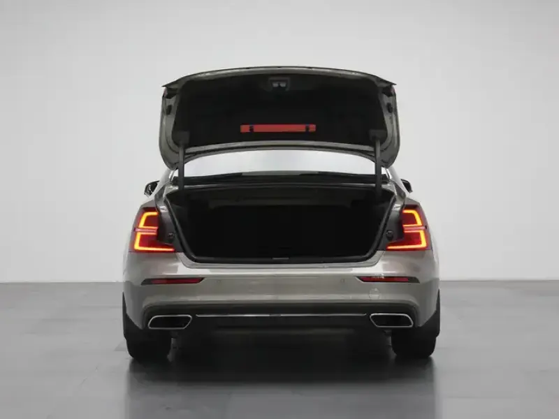 2021 Volvo S60 с пробегом 19 200 км