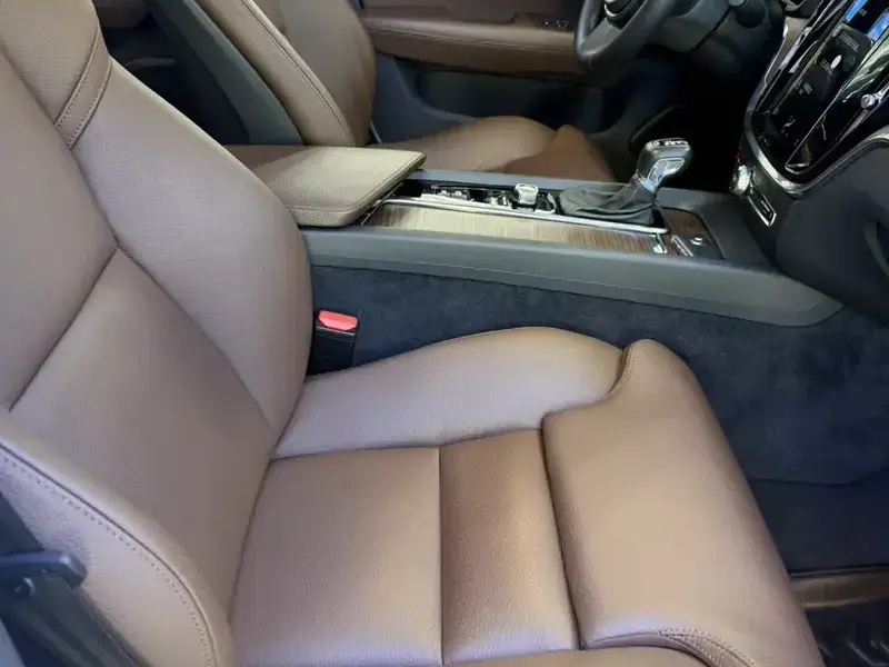 2021 Volvo S60 с пробегом 74 000 км