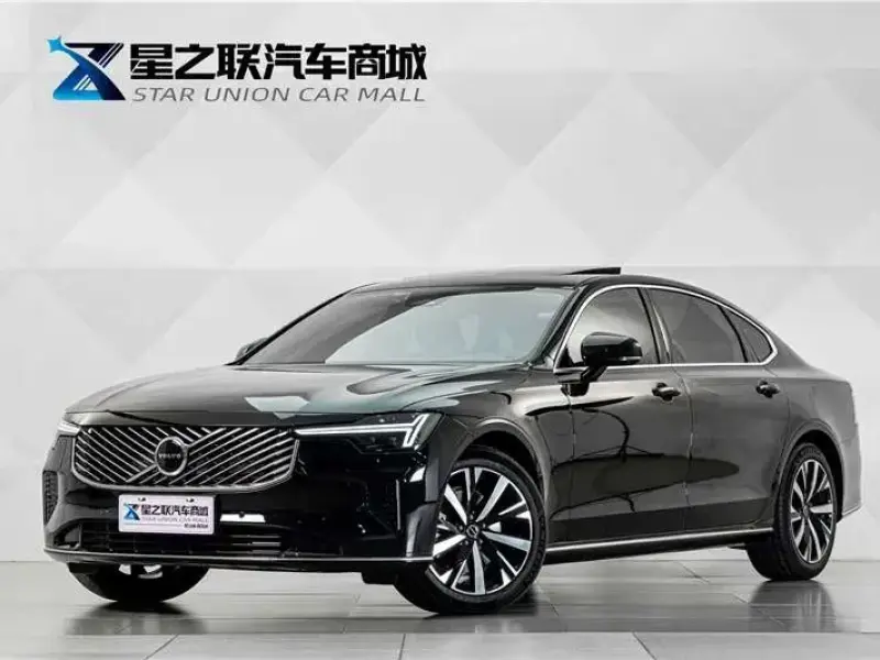 2026 Volvo S90 с пробегом 100 км