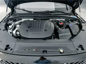 2026 Volvo S90 с пробегом 100 км