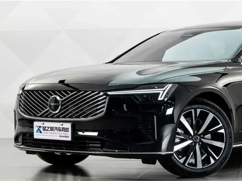 2026 Volvo S90 с пробегом 100 км