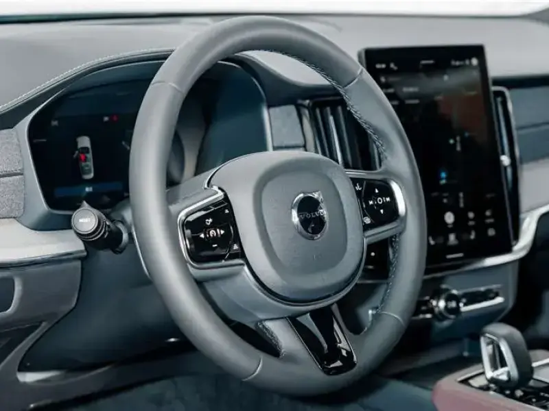 2026 Volvo S90 с пробегом 100 км