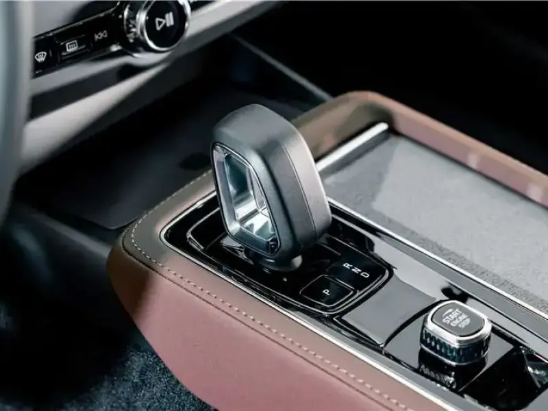 2026 Volvo S90 с пробегом 100 км