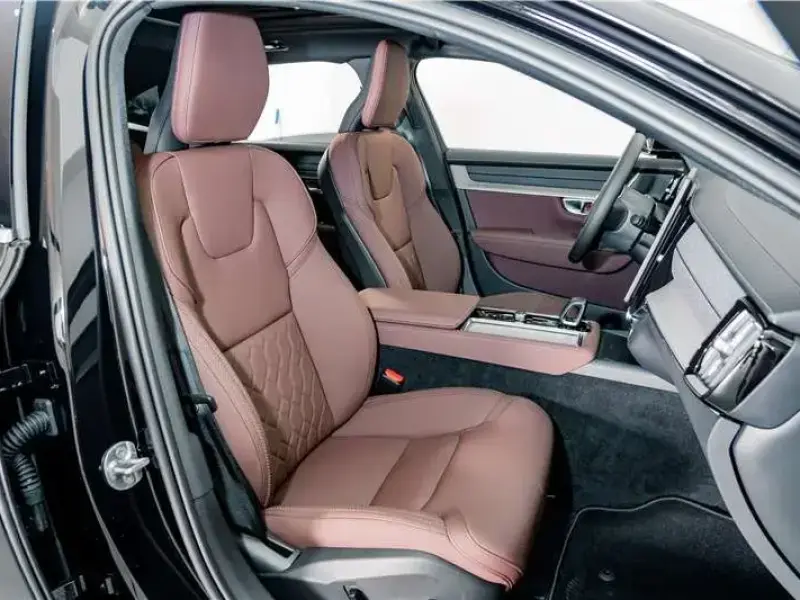 2026 Volvo S90 с пробегом 100 км