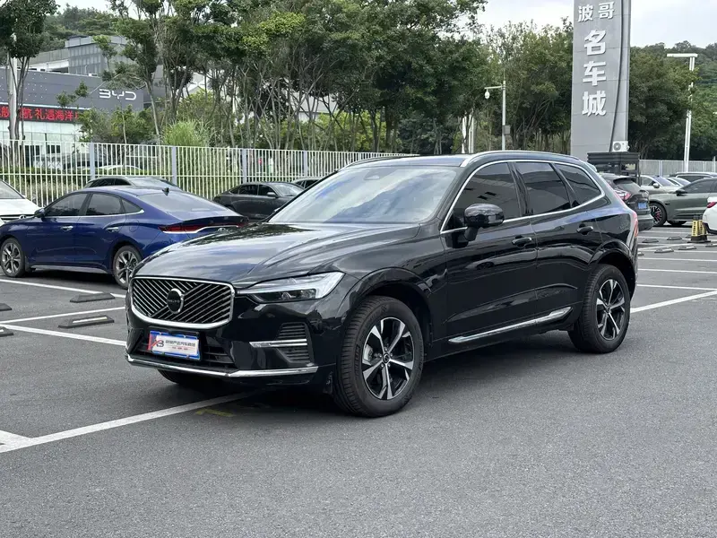 2026 Volvo XC60 с пробегом 12 000 км