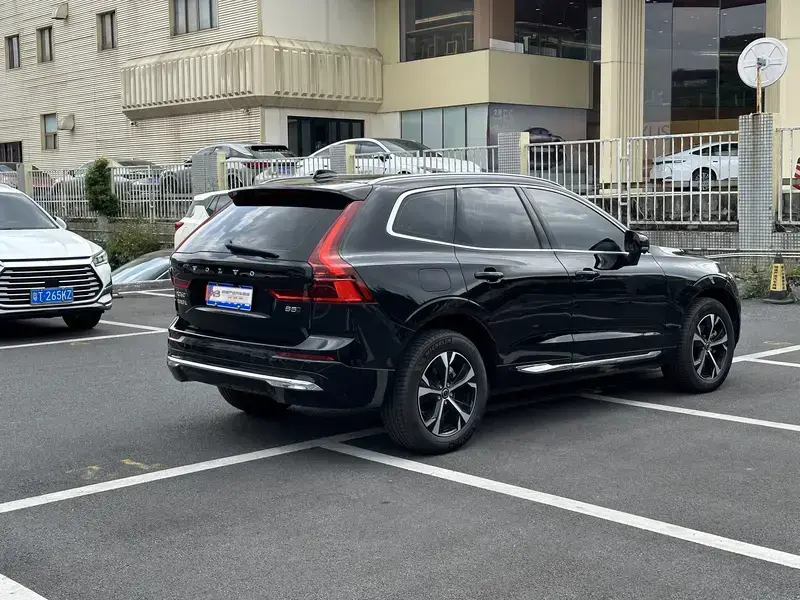 2026 Volvo XC60 с пробегом 12 000 км