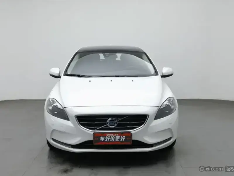 2016 Volvo V40 с пробегом 61 500 км