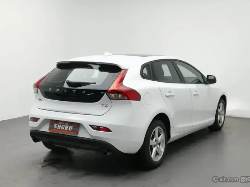 2016 Volvo V40 с пробегом 61 500 км