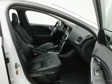 2016 Volvo V40 с пробегом 61 500 км