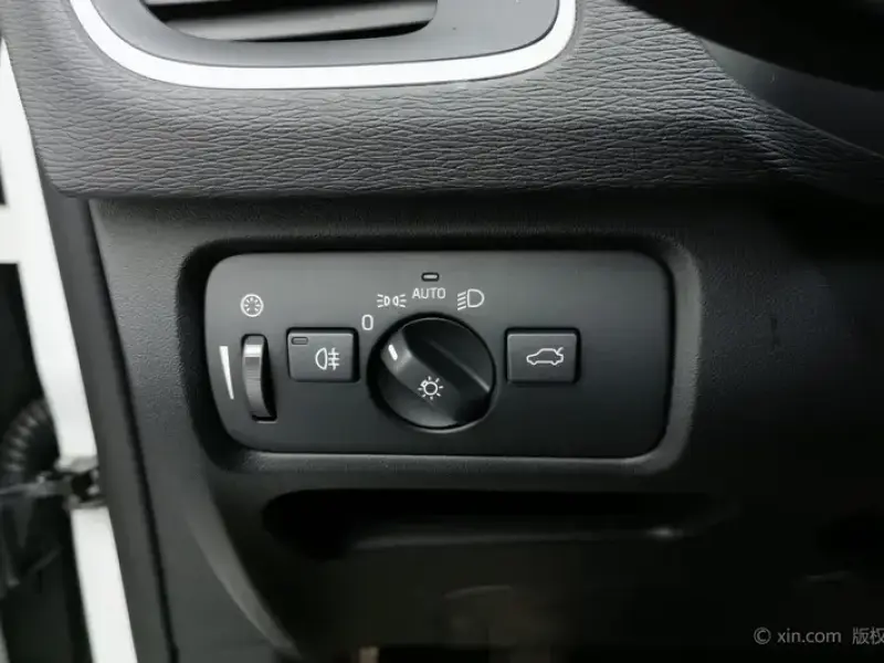 2016 Volvo V40 с пробегом 61 500 км