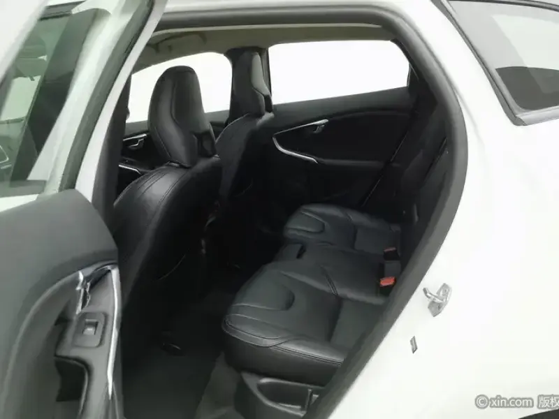 2016 Volvo V40 с пробегом 61 500 км