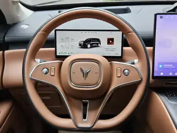 2026 Voyah Taishan с пробегом 12 000 км