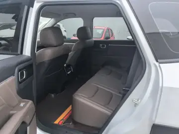 2026 Wuling Starlight 560 с пробегом 1 900 км